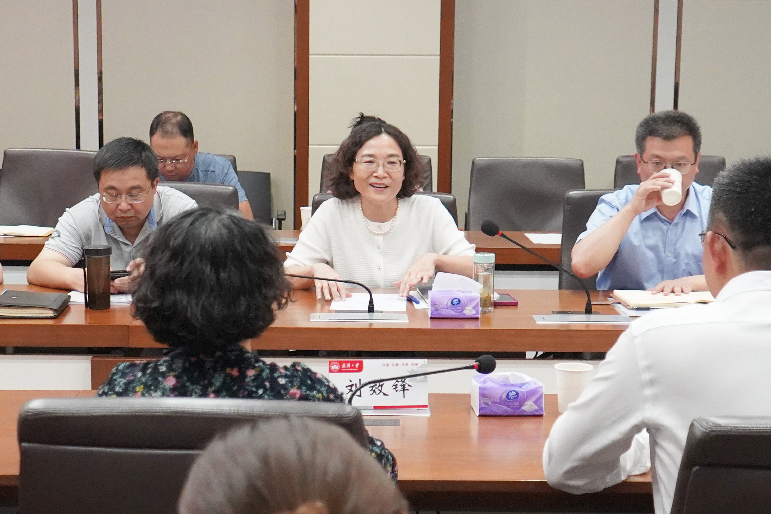 艾米森向武大生科院捐赠价值240000元肠癌公益早检服务
