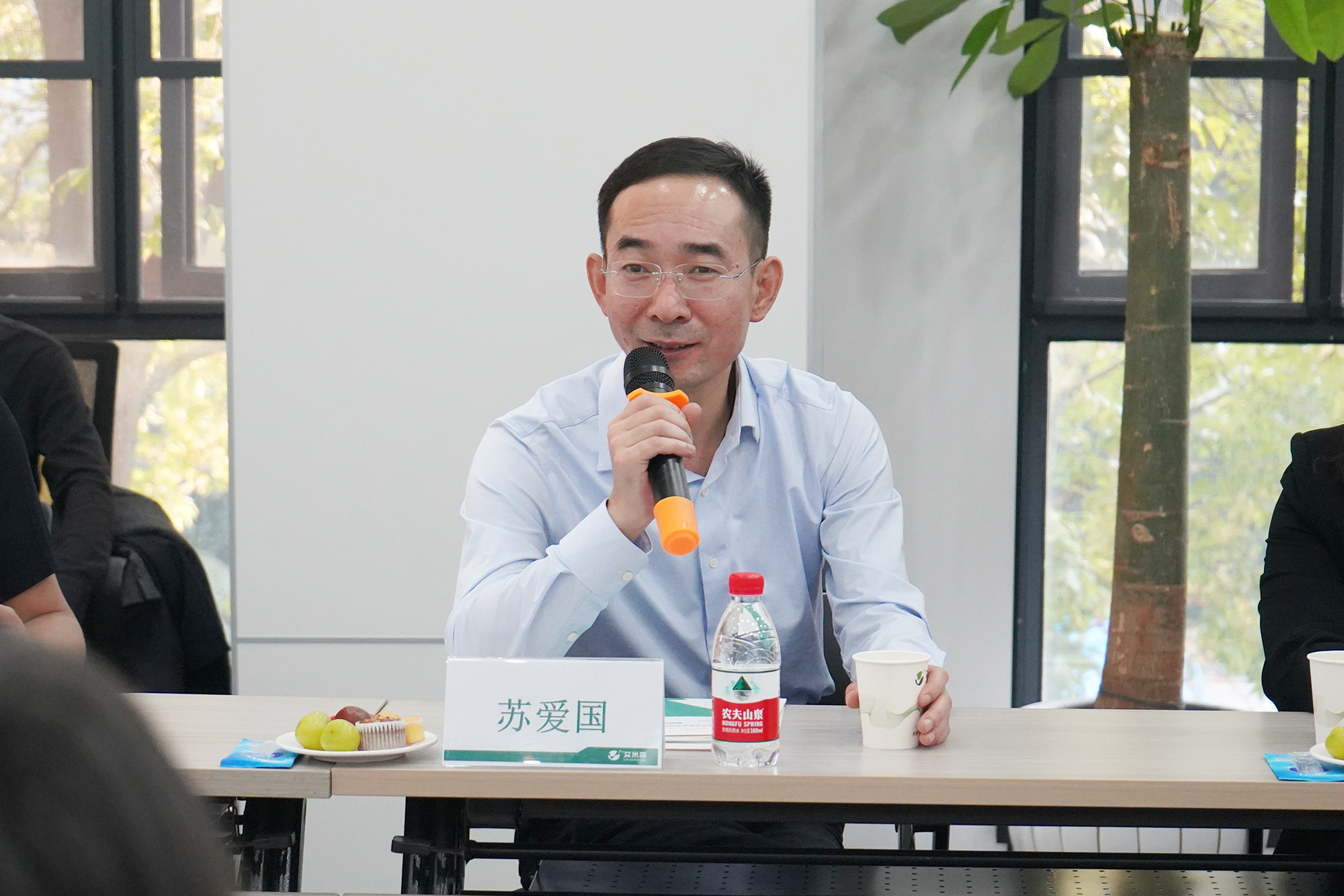 延安市新区管理委员会党工委主任苏爱国一行莅临艾米森调研考察